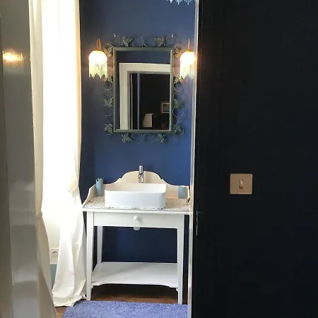 Maison De La Comtesse 3* Cosne-d'Allier