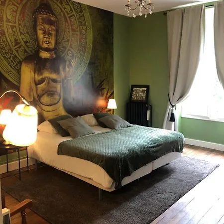 Maison De La Comtesse Bed and Breakfast Cosne-d'Allier