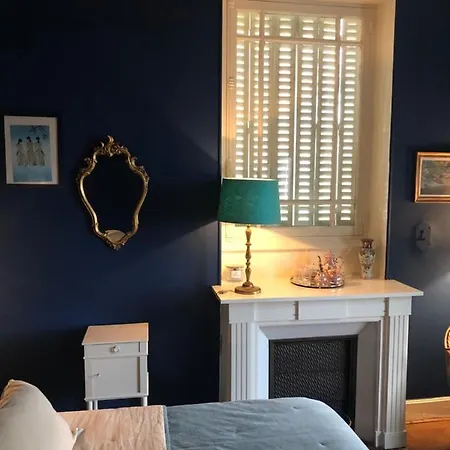 Maison De La Comtesse Bed & Breakfast