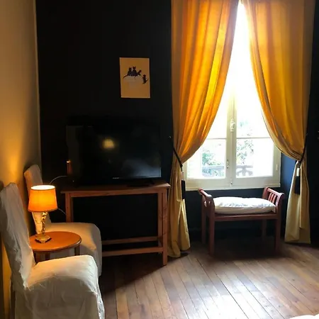 Maison De La Comtesse Couette-café Cosne-d'Allier
