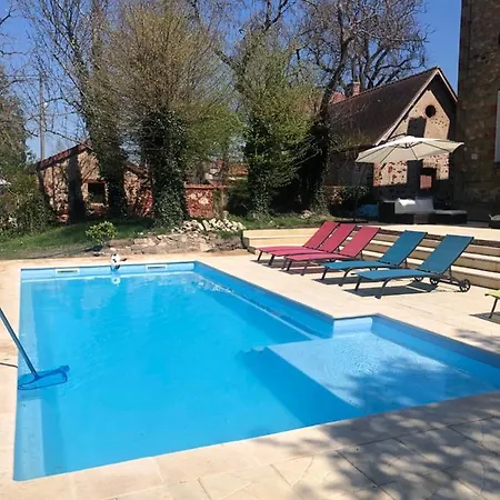 Maison De La Comtesse Bed & Breakfast 3*