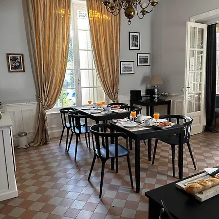 Couette-café Maison De La Comtesse