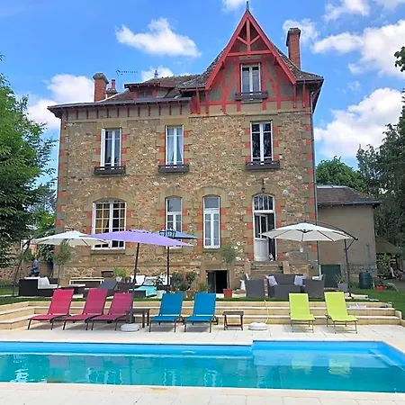 Maison De La Comtesse Bed & Breakfast 3*