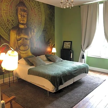 Maison De La Comtesse Bed & Breakfast