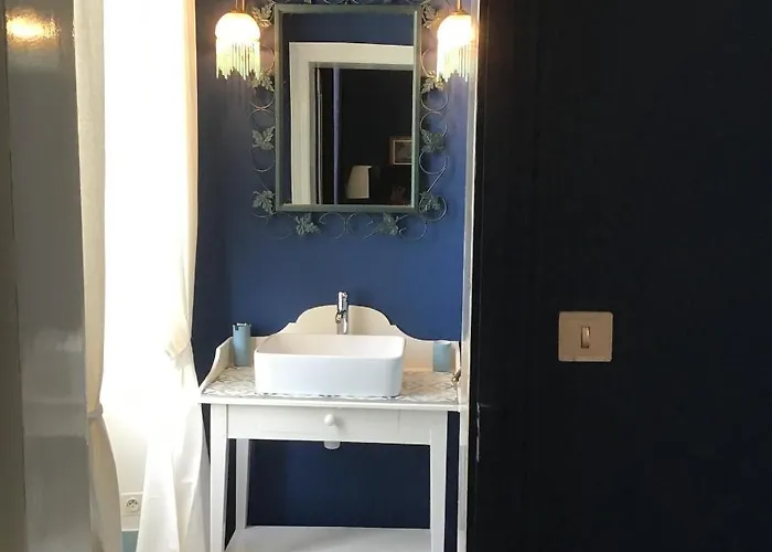 Maison De La Comtesse 3* Cosne-d'Allier