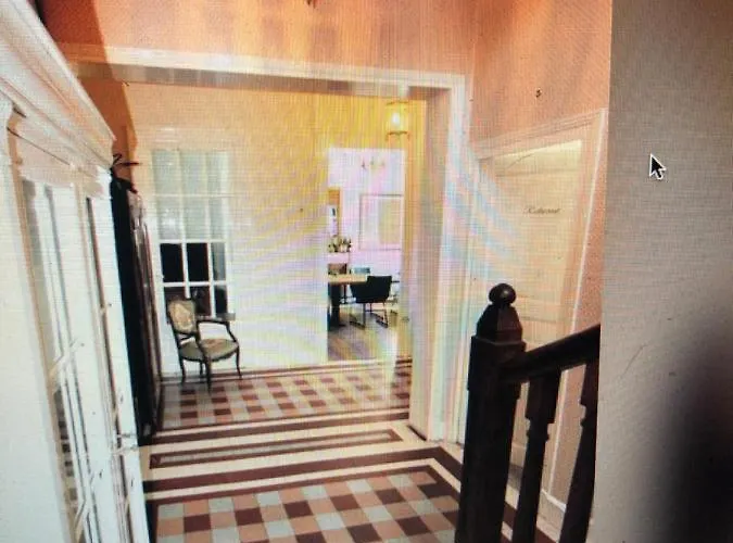 Maison De La Comtesse 3* Cosne-d'Allier