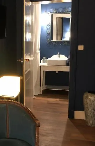 Maison De La Comtesse 3* Cosne-d'Allier