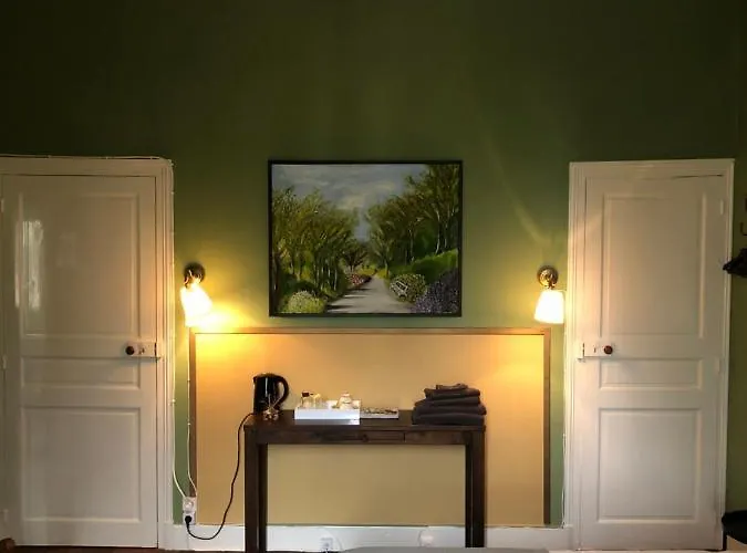 Maison De La Comtesse Bed & Breakfast