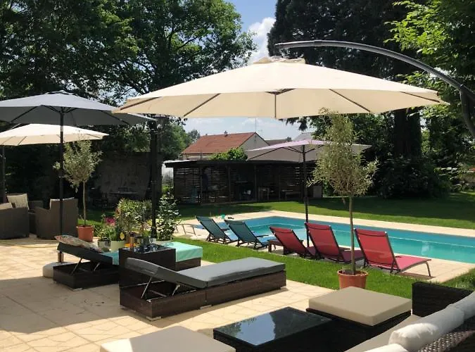 Maison De La Comtesse Bed & Breakfast Cosne-d'Allier