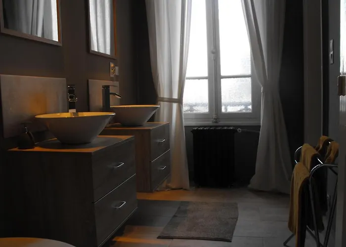 Maison De La Comtesse Cosne-d'Allier